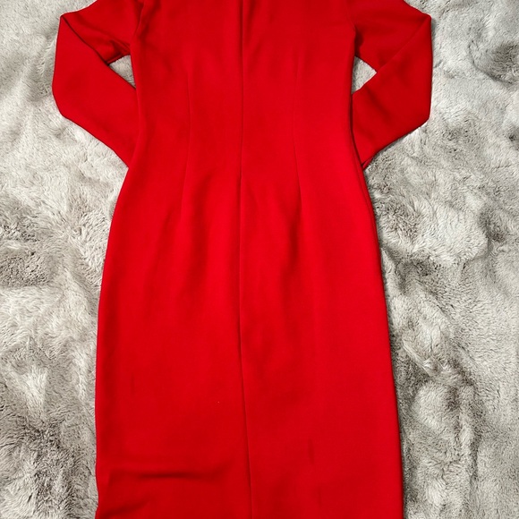 Red dress - Picture 7 of 8